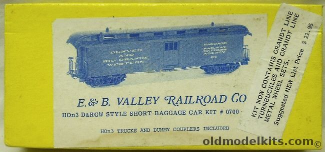 E&B Valley Railroad Co 1/87 D&RGW Short Style Baggage Car With Trucks - HO / HOn3 Narrow Gauge, 0700 plastic model kit